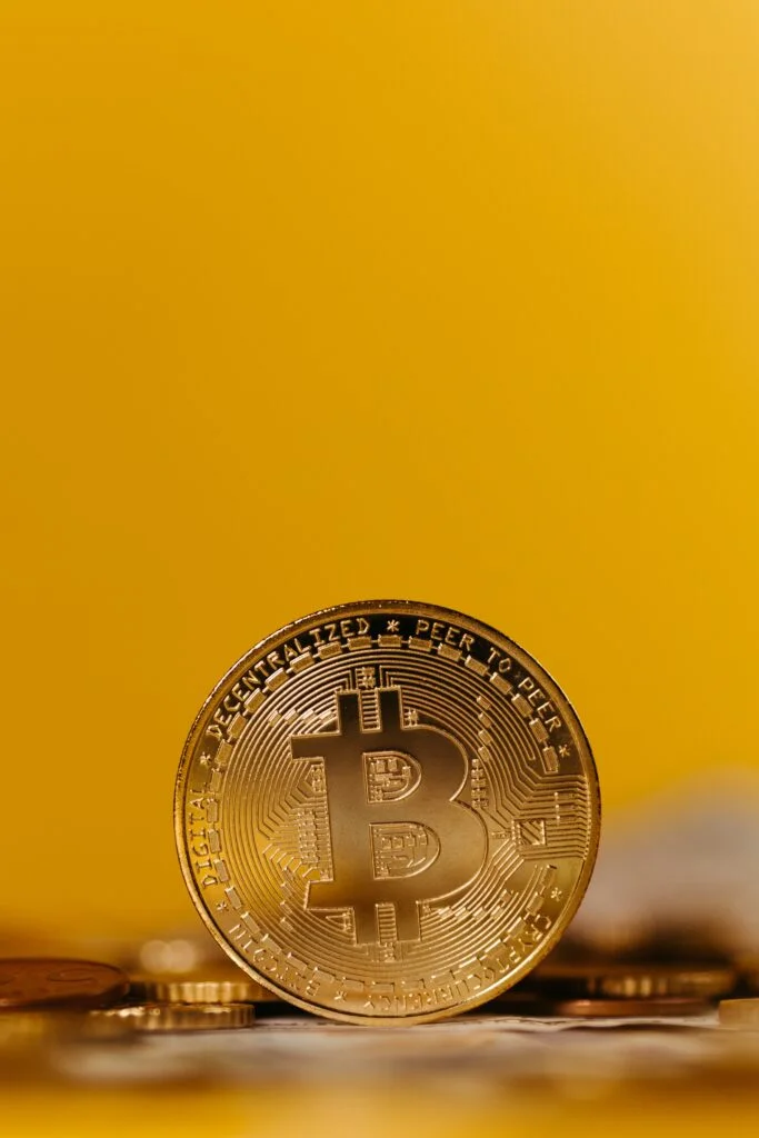 Bitcoin, una de las criptomonedas en las que podés recibir reintegros usando las tarjetas de criptomonedas