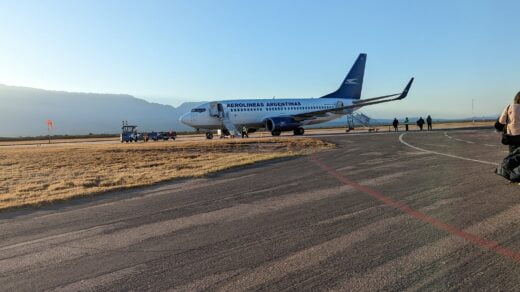 Aerolíneas Argentinas aumenta sus precios indirectamente y se vuelve menos competitiva